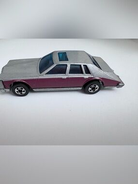 Vintage Hot Wheels Cadillac Seville #1698 Two-Tone 1980 Mattel Hong Kong